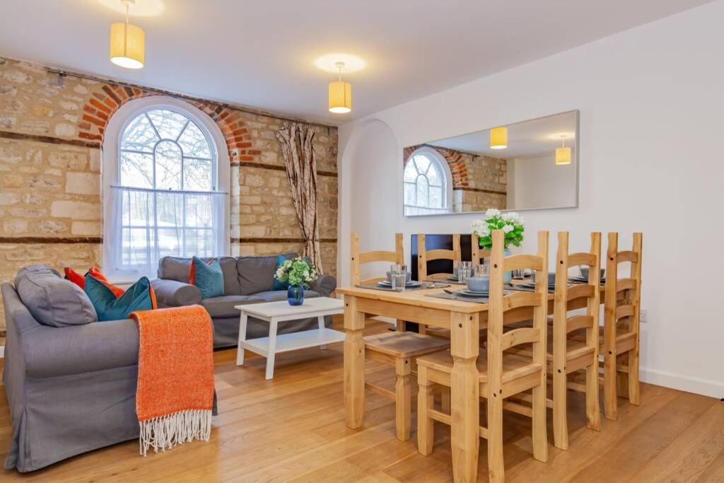 Unique And Quirky Central Apartment With Parking Oxford Luaran gambar