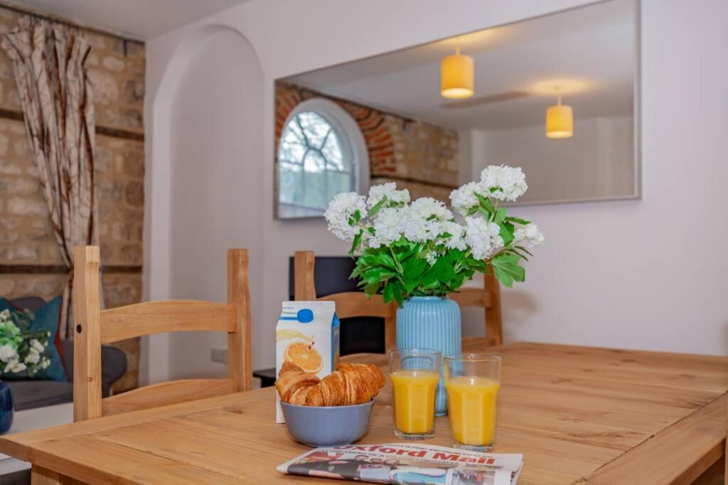 Unique And Quirky Central Apartment With Parking Oxford Luaran gambar