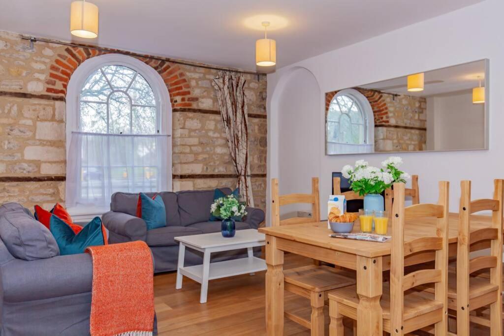 Unique And Quirky Central Apartment With Parking Oxford Luaran gambar